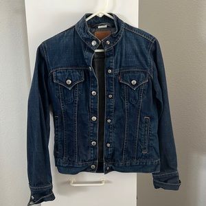 Women’s Levi jacket size S